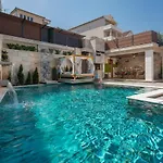 Arbanessa With Heated Pool Τρογκίρ
