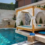 Σπίτι διακοπών Arbanessa With Heated Pool
