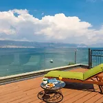 Arbanessa With Heated Pool Τρογκίρ