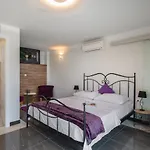 Σπίτι διακοπών Arbanessa With Heated Pool