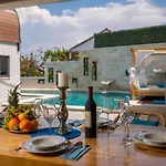 Σπίτι διακοπών Arbanessa With Heated Pool *