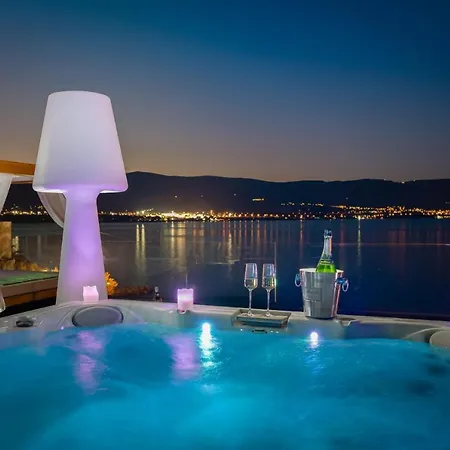 بيت للعطل Arbanessa With Heated Pool
