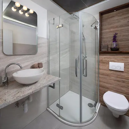 Arbanessa With Heated Pool