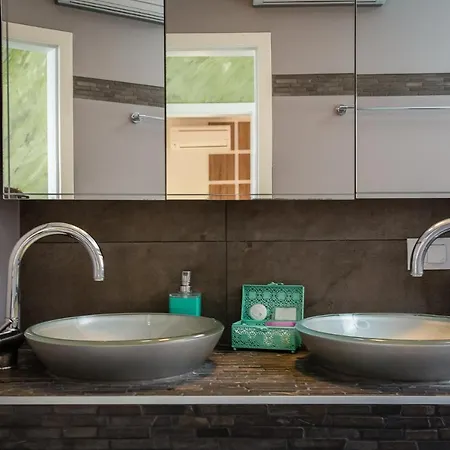 Arbanessa With Heated Pool Σπίτι διακοπών