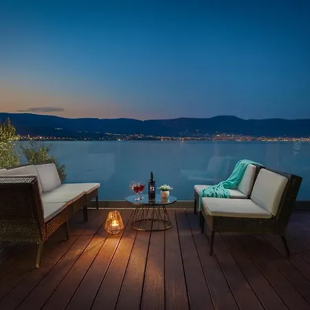 Σπίτι διακοπών Arbanessa With Heated Pool Τρογκίρ