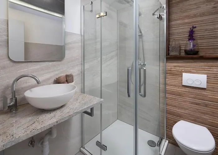 Arbanessa With Heated Pool