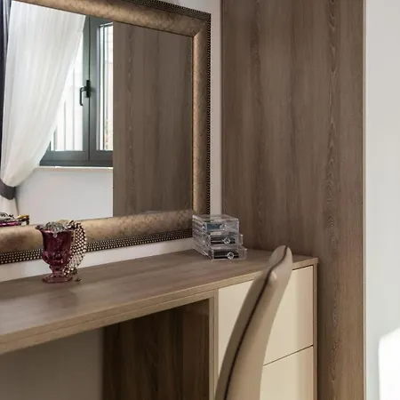 Nyaraló Arbanessa With Heated Pool *