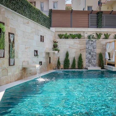 Casa vacanze Arbanessa With Heated Pool Traù