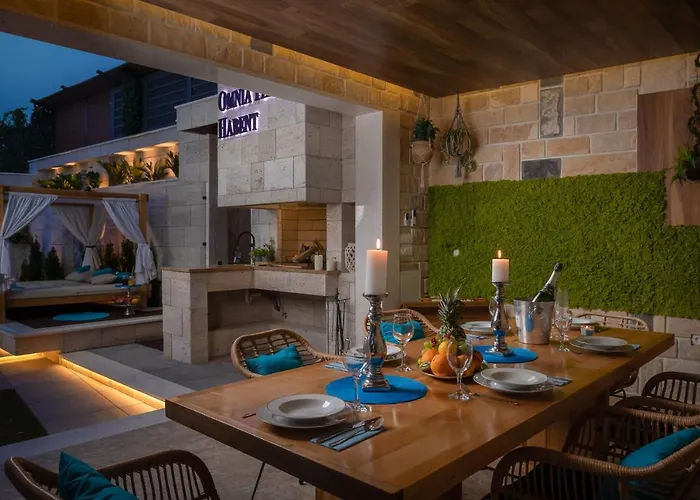 Arbanessa With Heated Pool