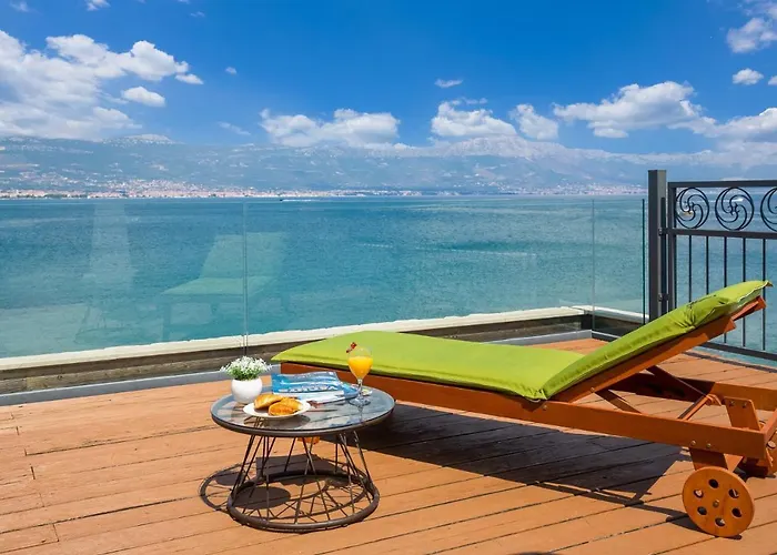 Arbanessa With Heated Pool * Trogir