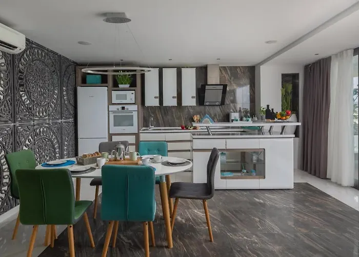 Будинок відпочинку Arbanessa With Heated Pool