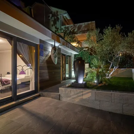 Arbanessa With Heated Pool Casa de Férias Trogir